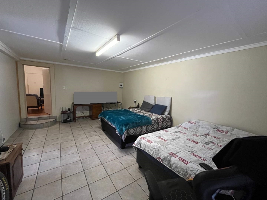 5 Bedroom Property for Sale in Die Rand Northern Cape